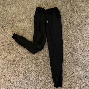 Lululemon Size 0 Dance Studio Jogger Mint Condition
